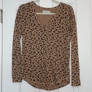 Soft A&F Cozy Leopard long sleeve top XS